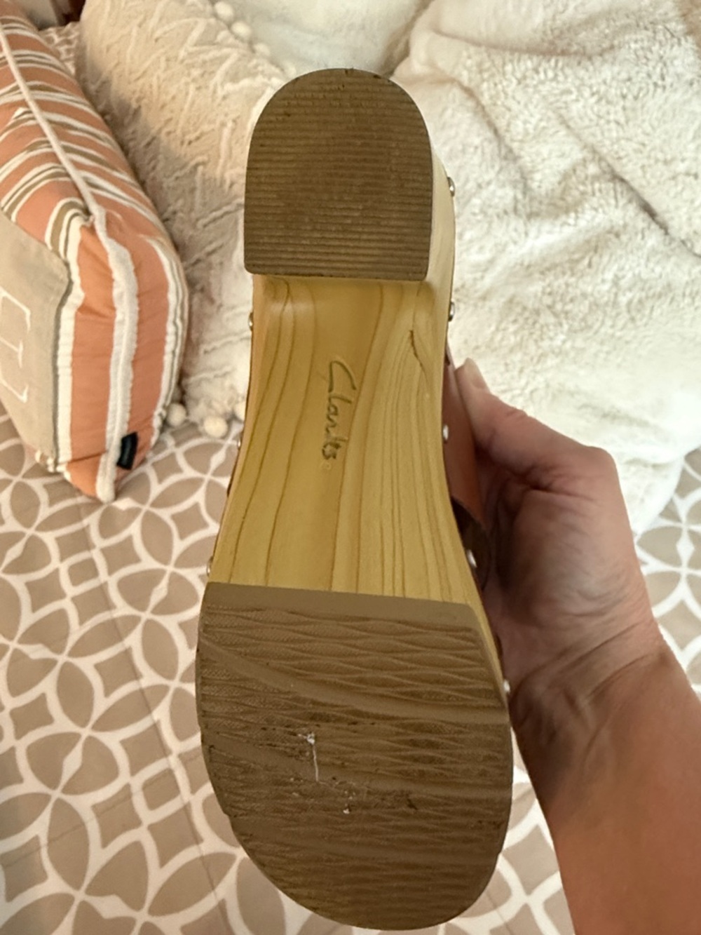 Clarks- Leather Crossover Slingback Sandal in Brown - Picture 2 of 4